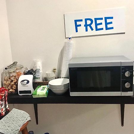 Uh Hostel Bangsaen Dış mekan fotoğraf