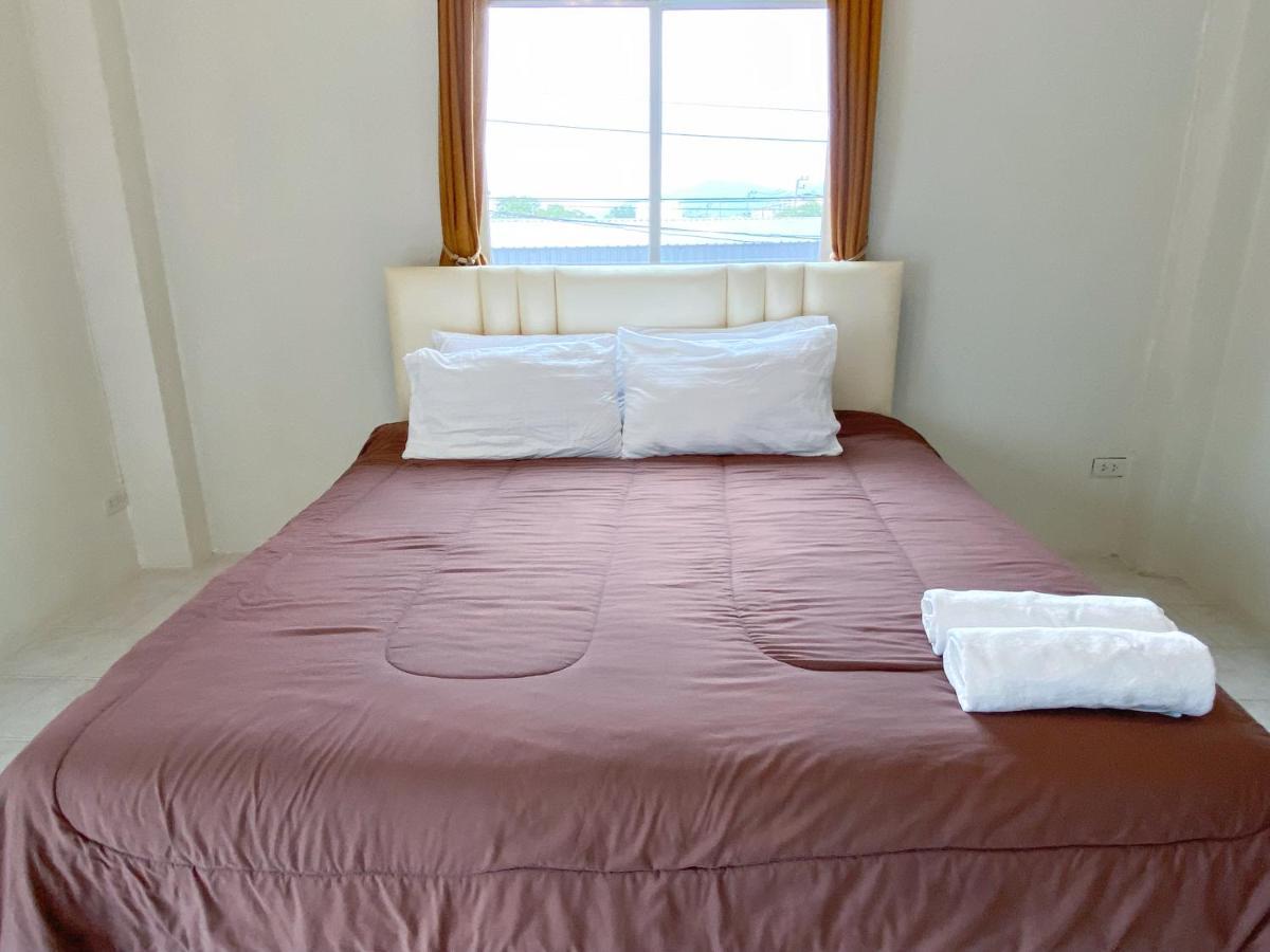 Uh Hostel Bangsaen Dış mekan fotoğraf