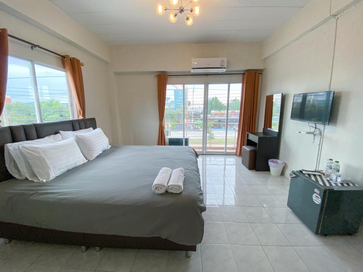 Uh Hostel Bangsaen Dış mekan fotoğraf