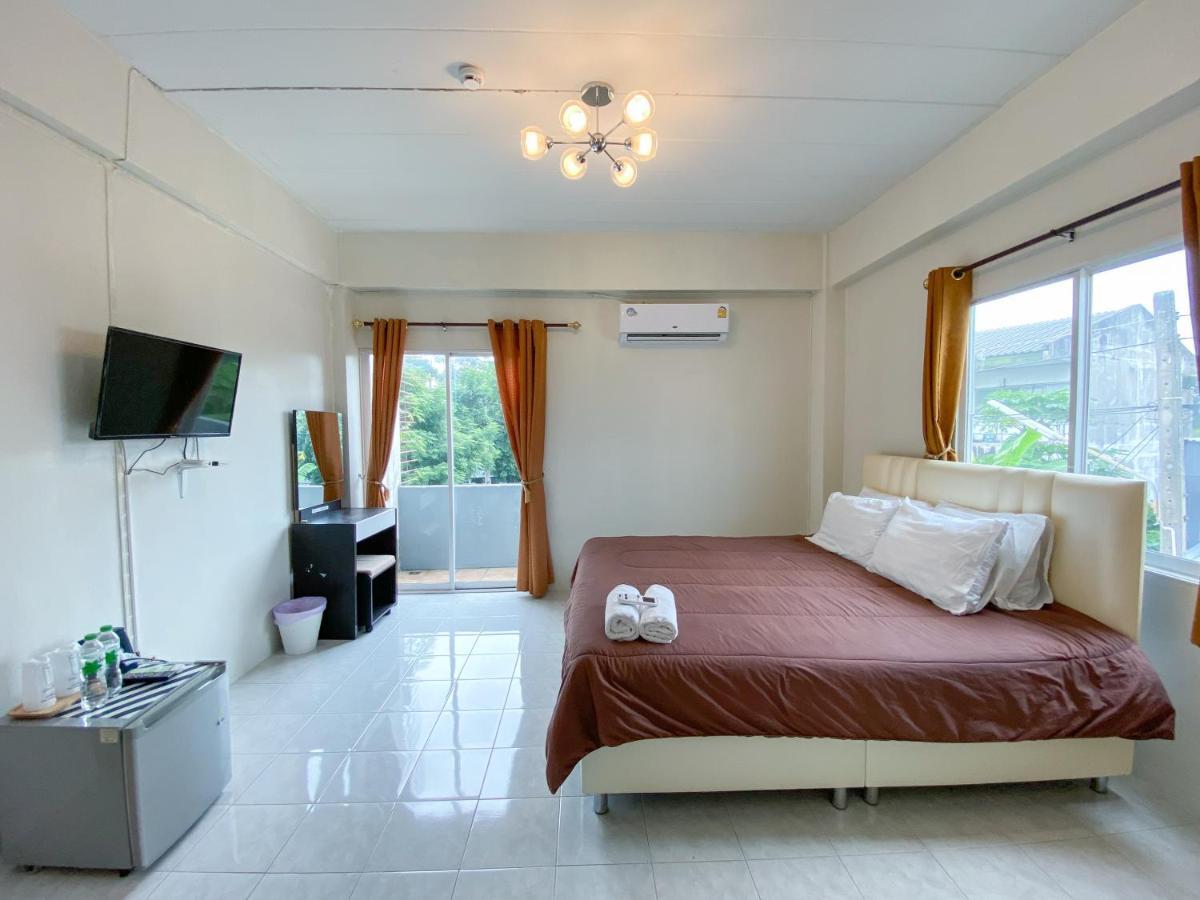 Uh Hostel Bangsaen Dış mekan fotoğraf